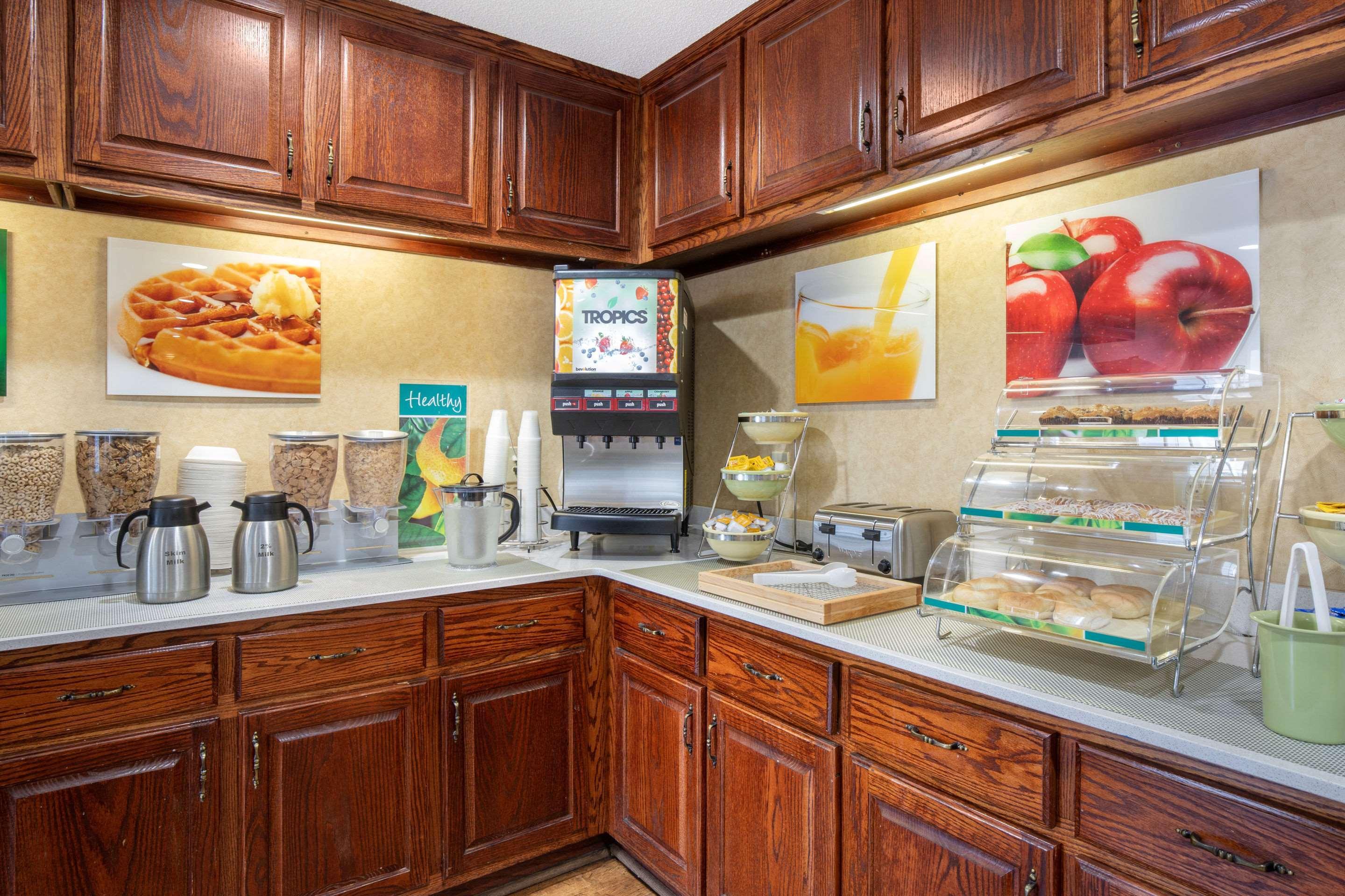 Quality Inn Cheraw Buitenkant foto